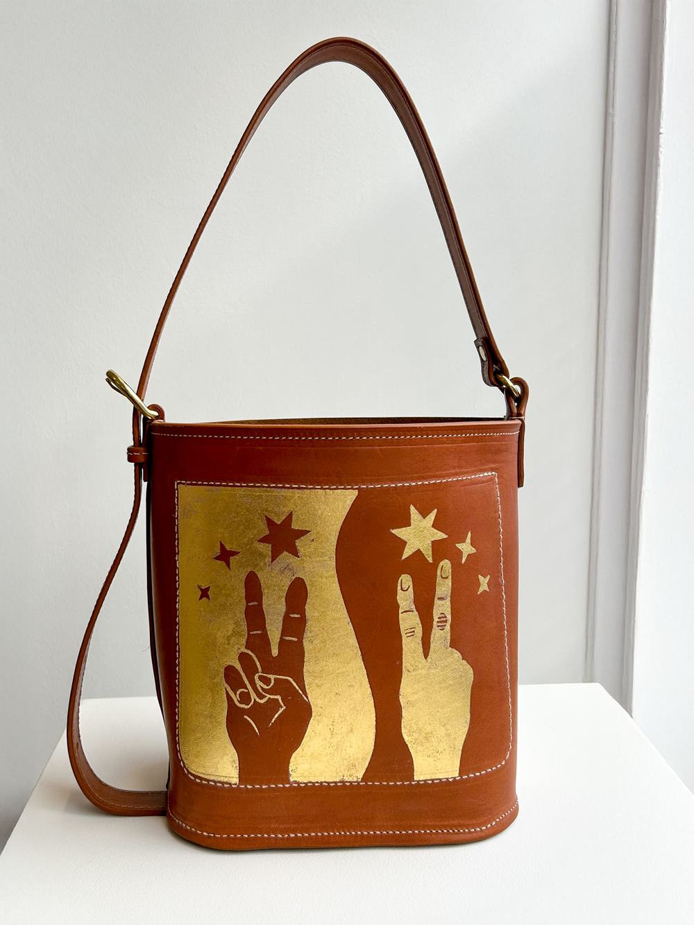 Francesca Smyth - (g)old bag)